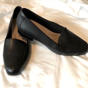 Clarks leather flats